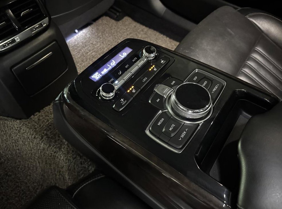 제네시스 EQ900 3.8 GDI AWD 사진 18
