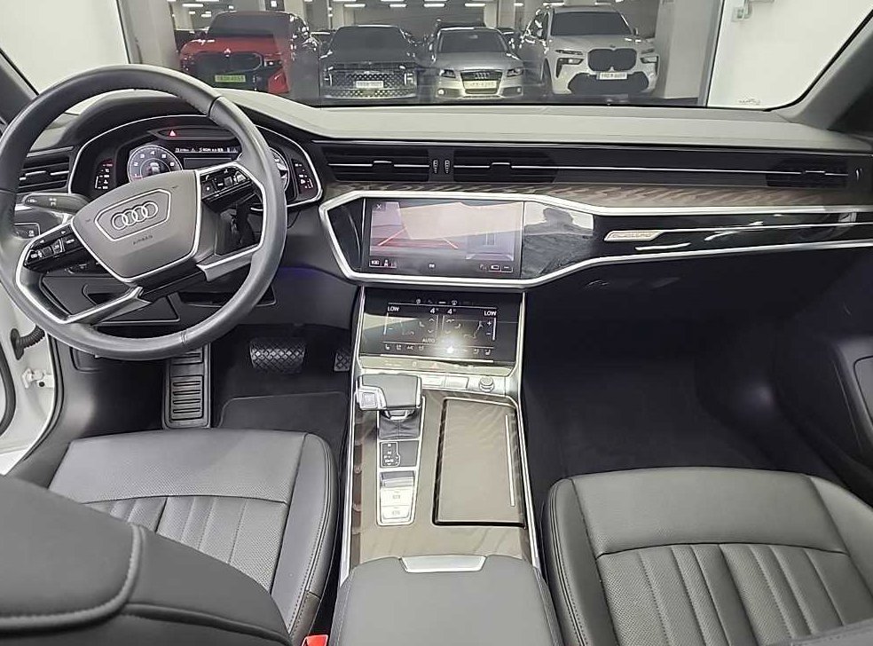 아우디 A6 45 TFSI 콰트로 프리미엄 사진 7