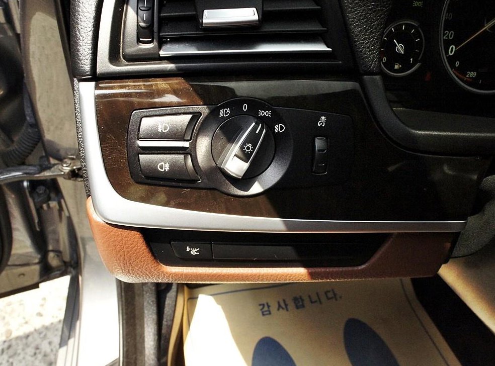 BMW 5시리즈 520d 사진 13