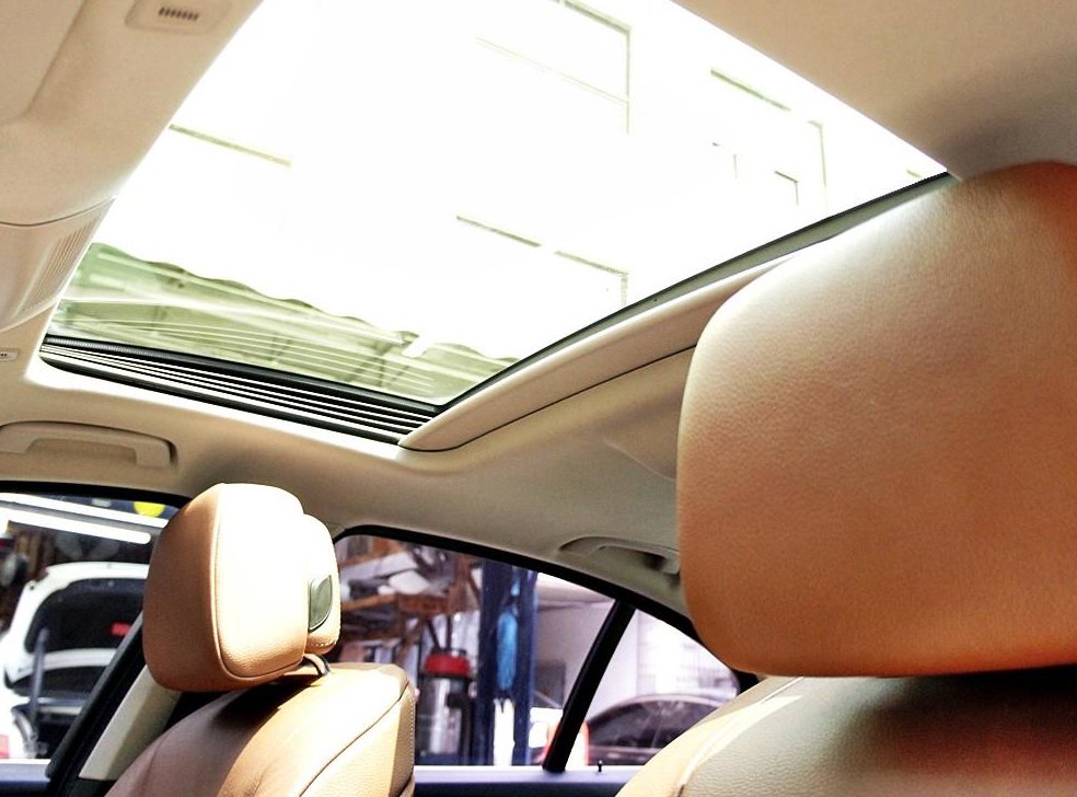 BMW 5시리즈 520d 사진 14
