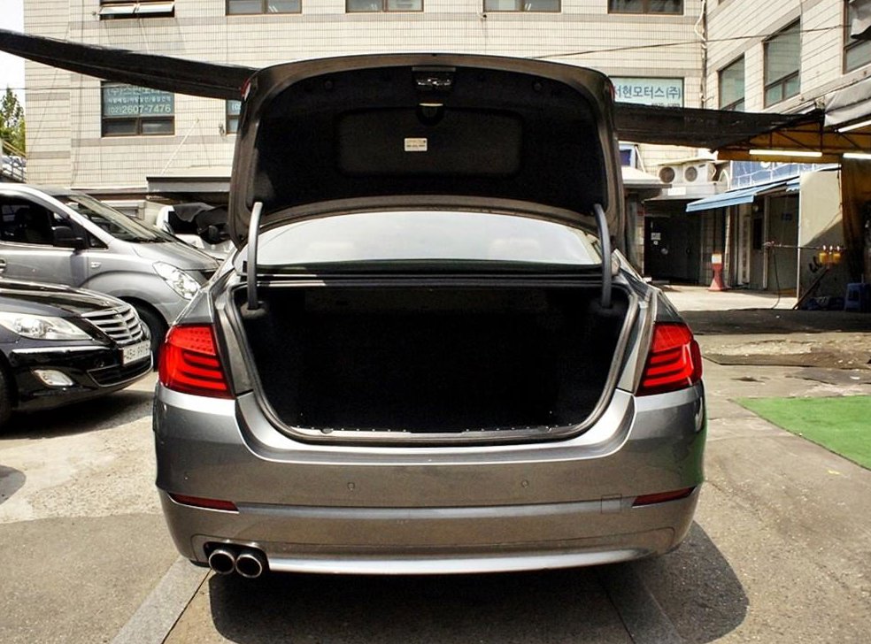 BMW 5시리즈 520d 사진 18