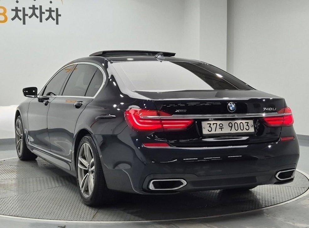 BMW 7시리즈 740Li xDrive M SPORT 스포츠 사진 2