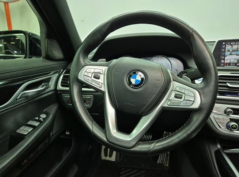 BMW 7시리즈 740Li xDrive M SPORT 스포츠 사진 9