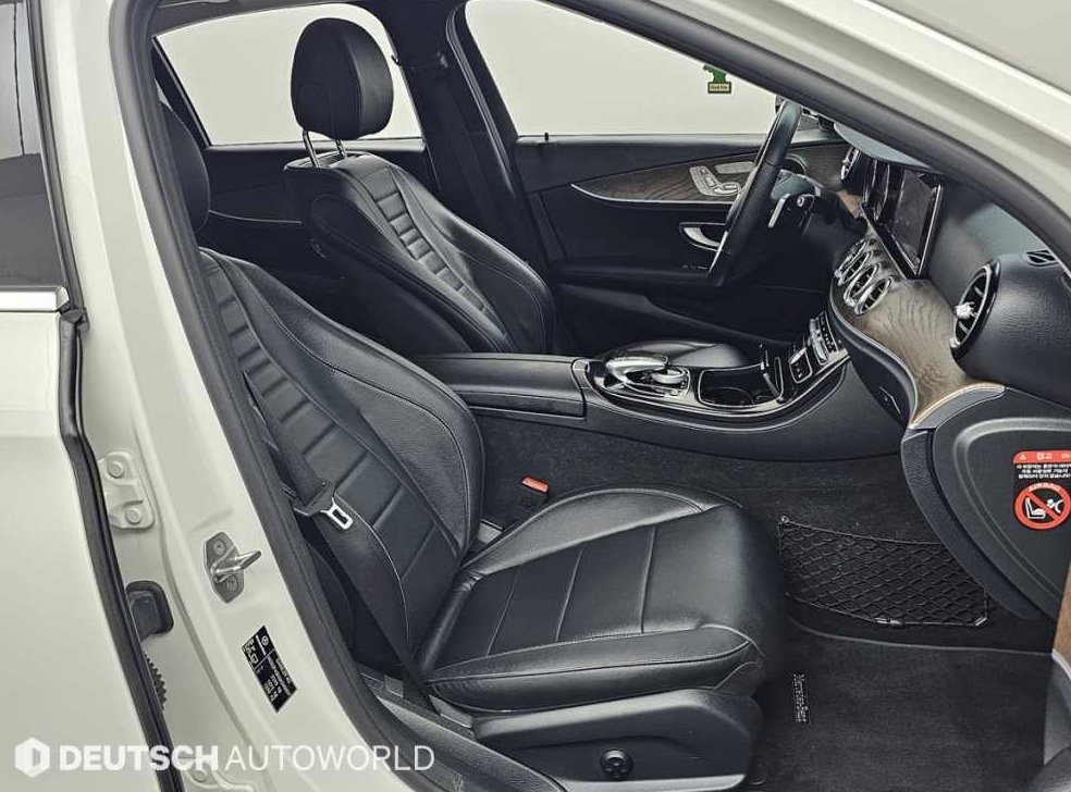벤츠 E 클래스 E300 익스클루시브 사진 10