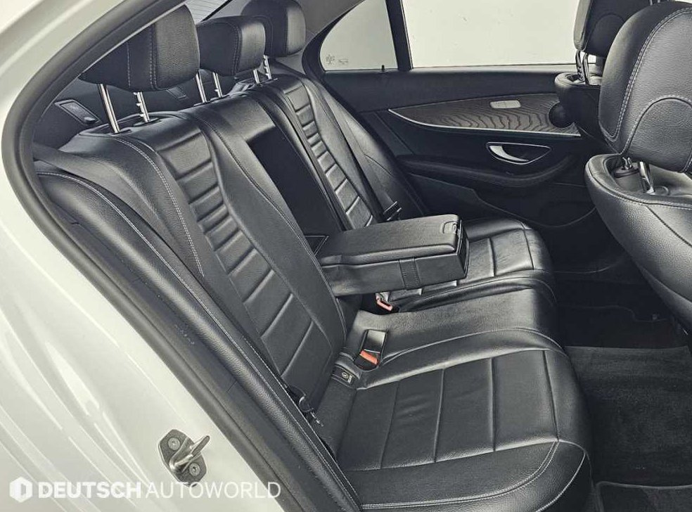 벤츠 E 클래스 E300 익스클루시브 사진 12