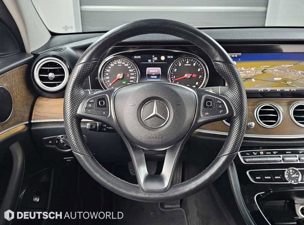 벤츠 E 클래스 E300 익스클루시브 사진 13