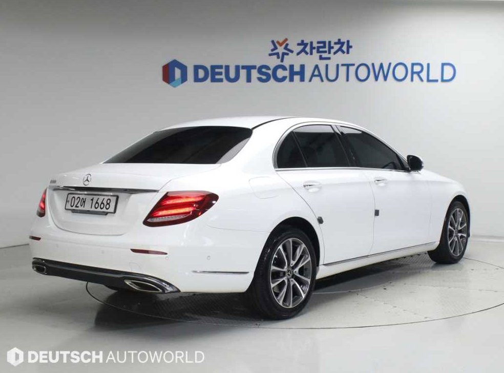 벤츠 E 클래스 E300 익스클루시브 사진 2
