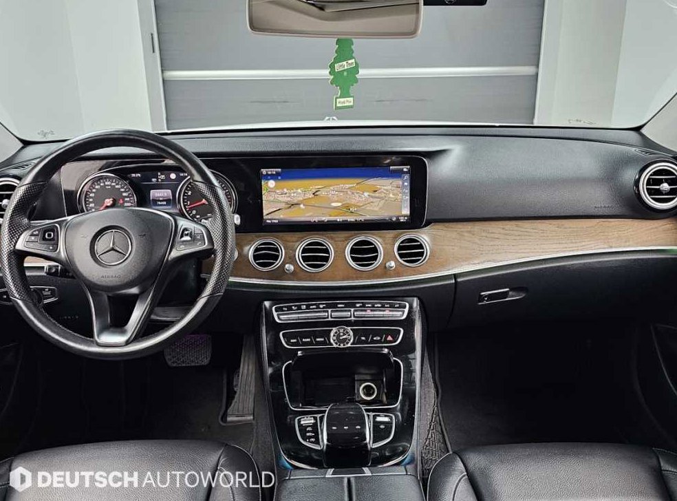 벤츠 E 클래스 E300 익스클루시브 사진 7