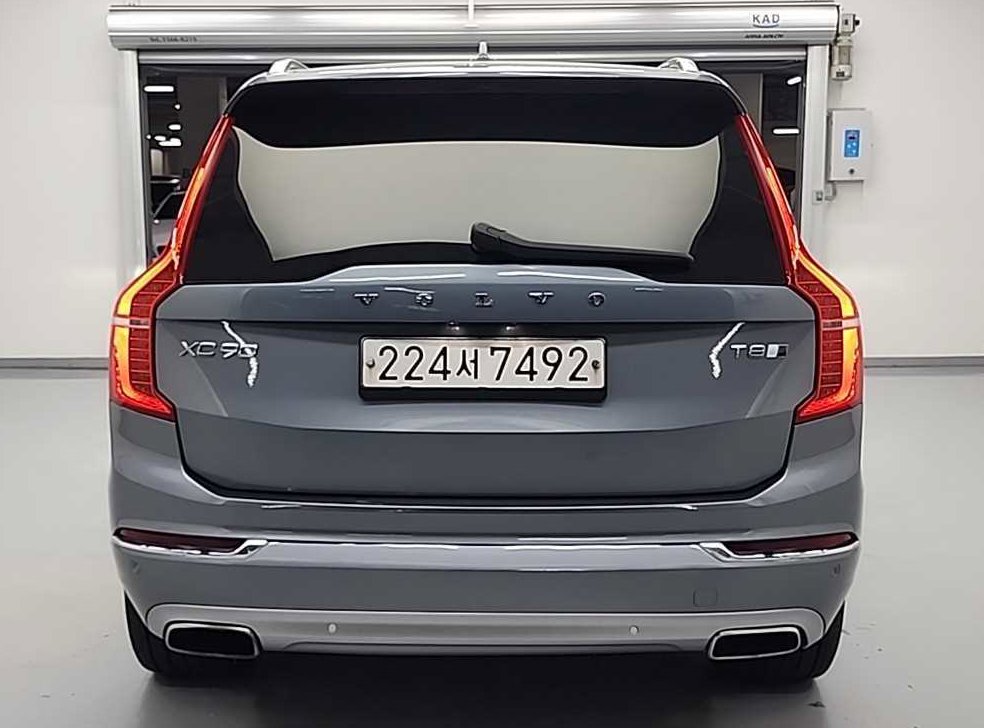 볼보 XC90 2.0 T8 AWD 사진 3