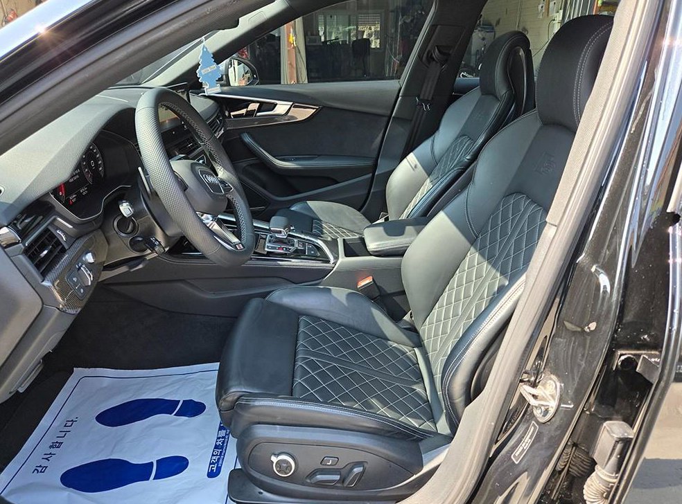 아우디 S4 3.0 TFSI 콰트로 사진 5