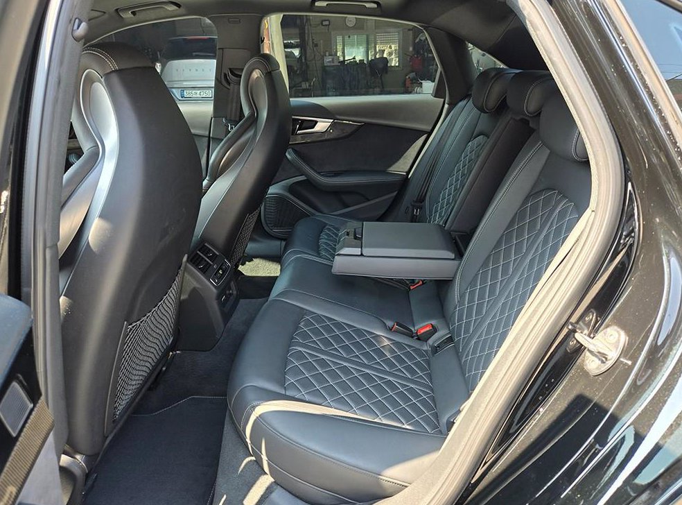 아우디 S4 3.0 TFSI 콰트로 사진 6
