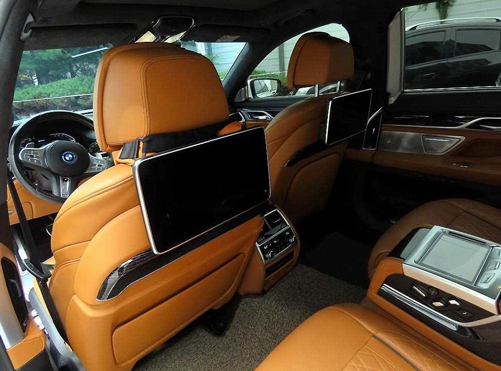BMW 7시리즈 745e i퍼포먼스 M스포츠 사진 16