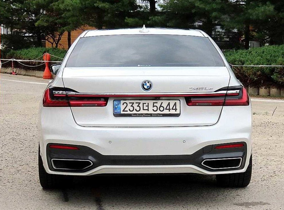 BMW 7시리즈 745e i퍼포먼스 M스포츠 사진 4