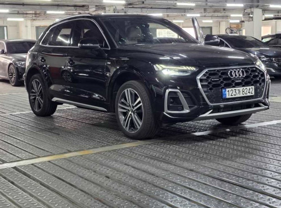 아우디 Q5 45 TFSI 콰트로