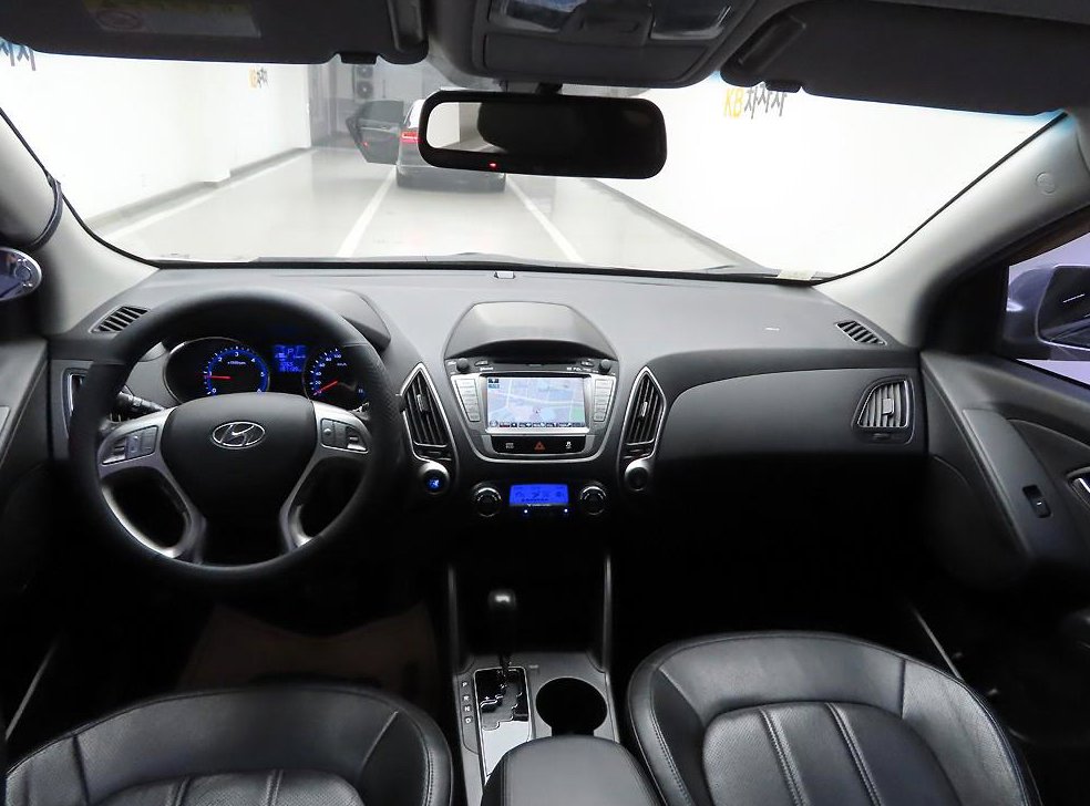 현대 투싼 2WD VGT LX20 사진 7