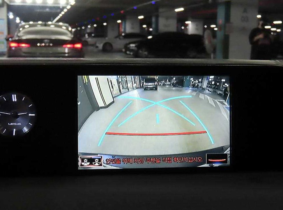 렉서스 UX 2.0 2WD 사진 13