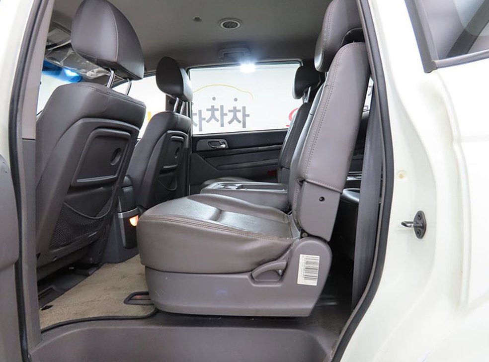 KG모빌리티(쌍용)  코란도 4WD GT 사진 6