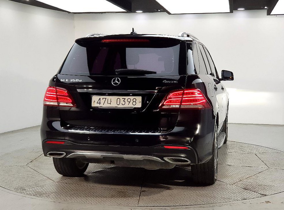 벤츠 GLE 클래스 GLE 350 d 4MATIC 사진 3