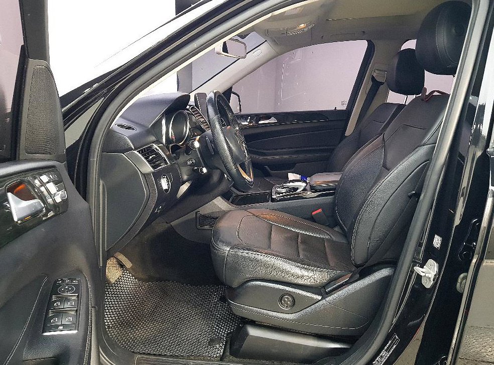 벤츠 GLE 클래스 GLE 350 d 4MATIC 사진 8