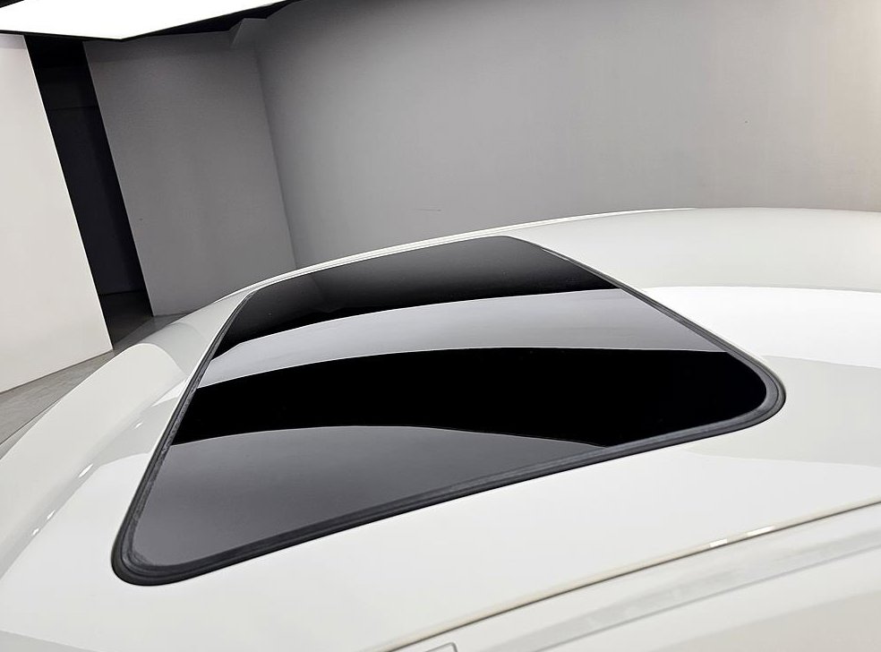 BMW 3시리즈 320d M 스포츠 쉐도우 사진 12