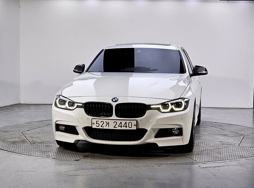 BMW 3시리즈 320d M 스포츠 쉐도우 사진 2