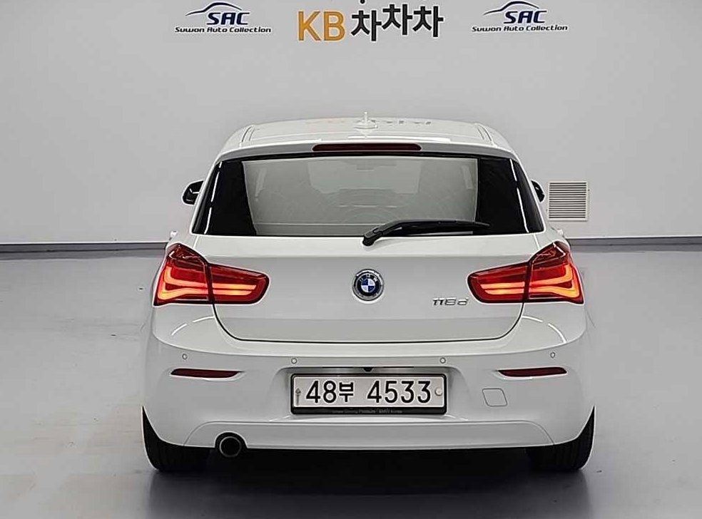 BMW 1시리즈 118d 스포츠 사진 3