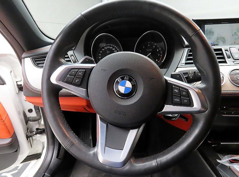 BMW Z4 sDrive 28i 사진 8