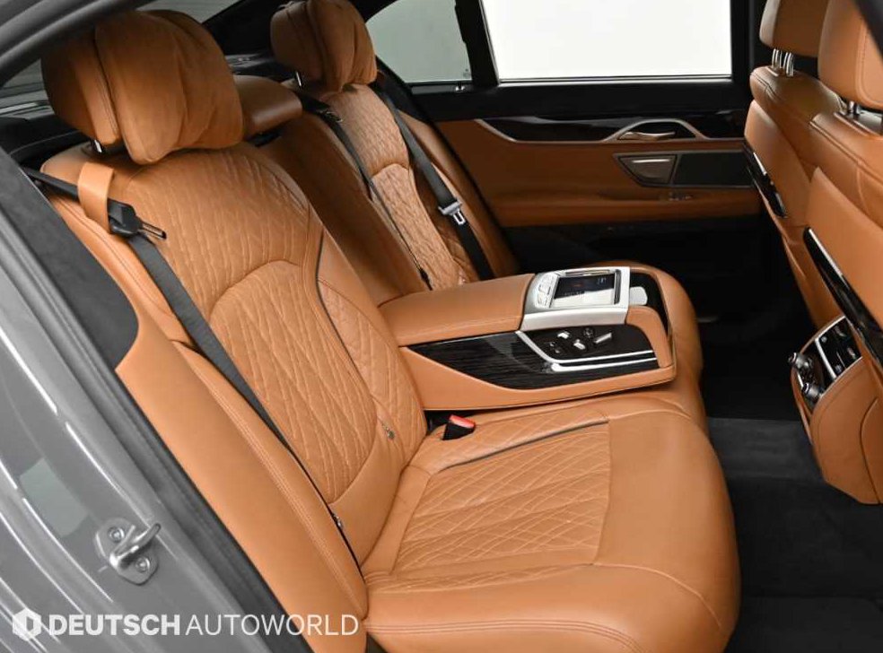 BMW 7시리즈 730d xDrive M 스포츠 사진 12