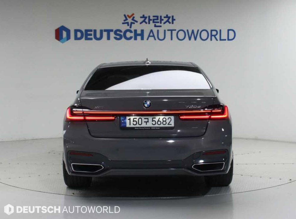 BMW 7시리즈 730d xDrive M 스포츠 사진 4