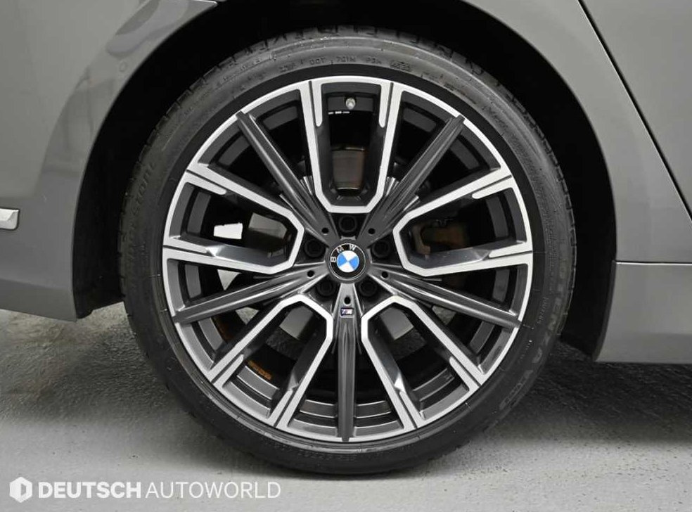 BMW 7시리즈 730d xDrive M 스포츠 사진 5
