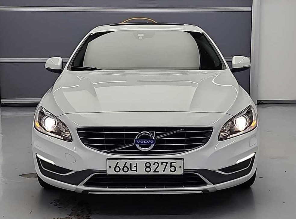 볼보 S60 D2 사진 2