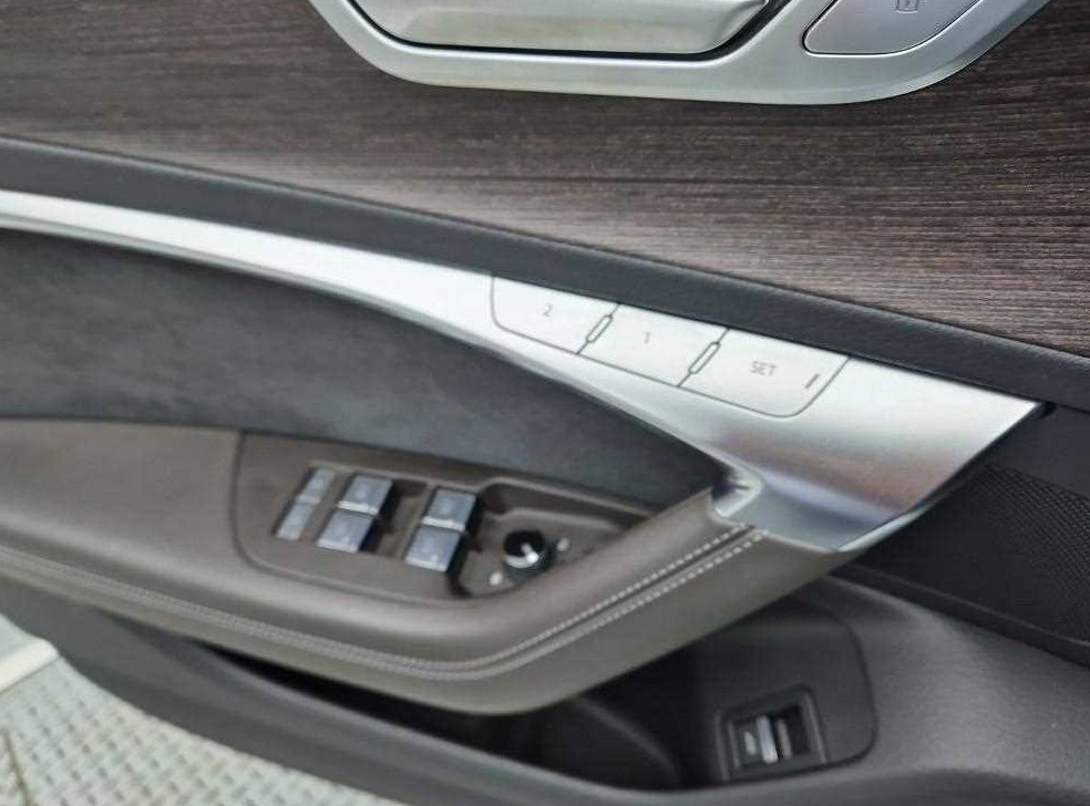 아우디 A7 55 TFSI 콰트로 프리미엄 사진 18