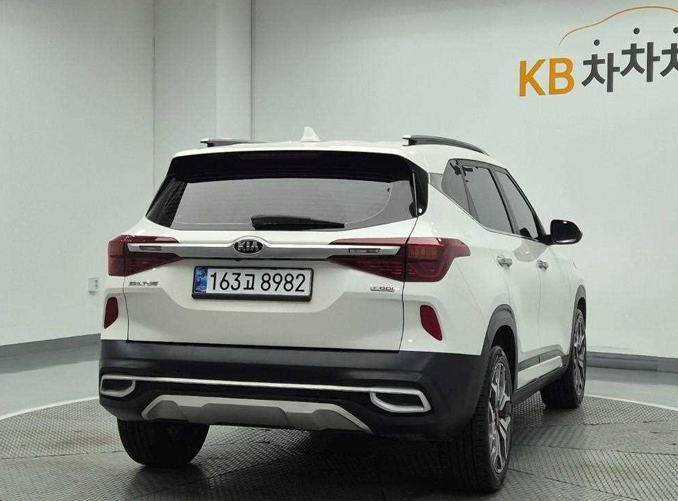 기아 셀토스 가솔린 1.6 터보 2WD 사진 3