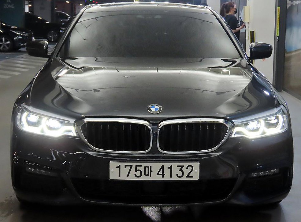 BMW 5시리즈 520i M 스포츠 사진 2