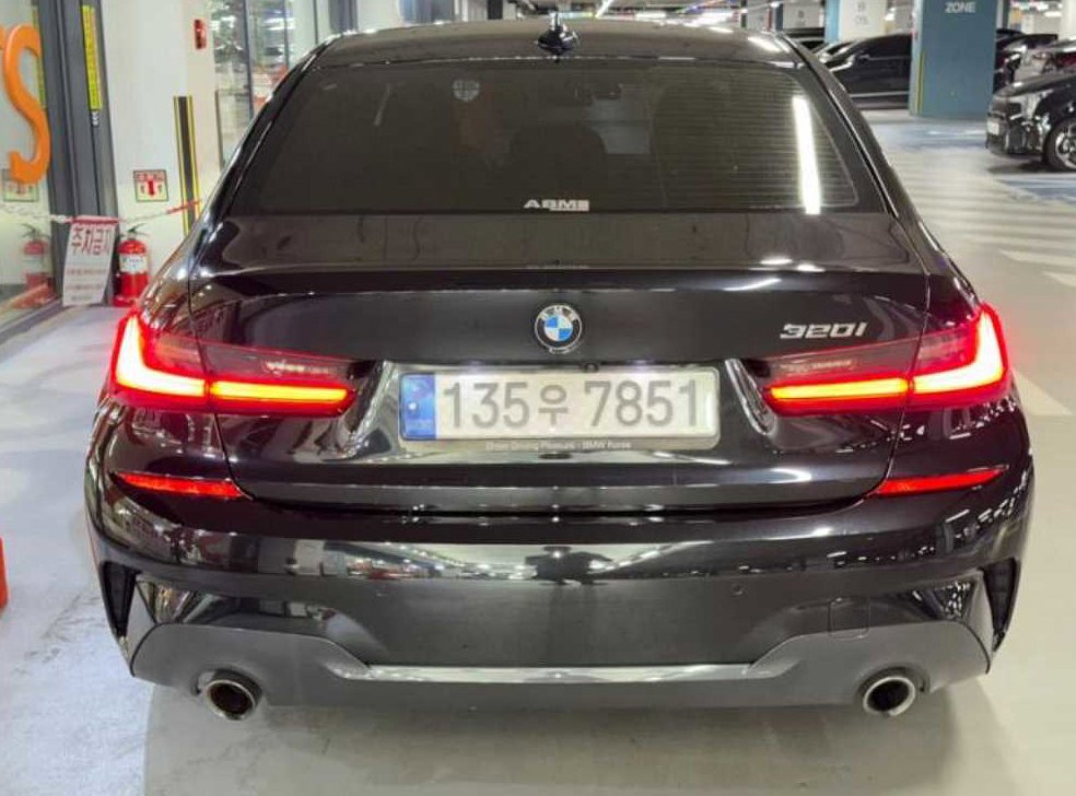 BMW 3시리즈 320i M 스포츠 사진 5