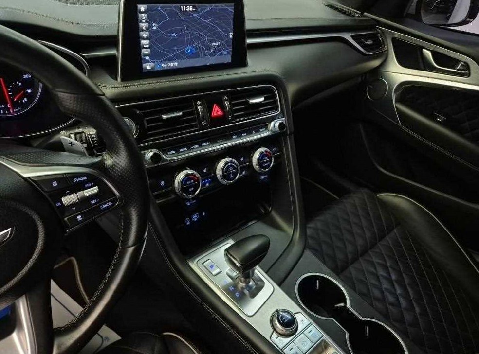 제네시스 G70 3.3T 스포츠 AWD 사진 10