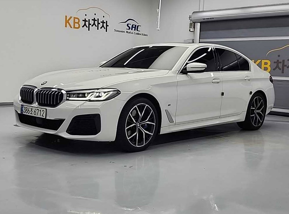 BMW 5시리즈 530i xDrive M 스포츠 플러스