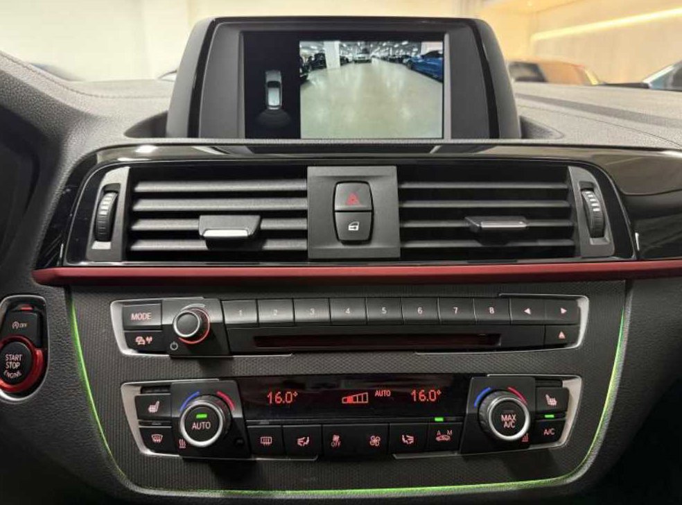 BMW 1시리즈 118d 스포츠 스페셜 에디션 사진 13