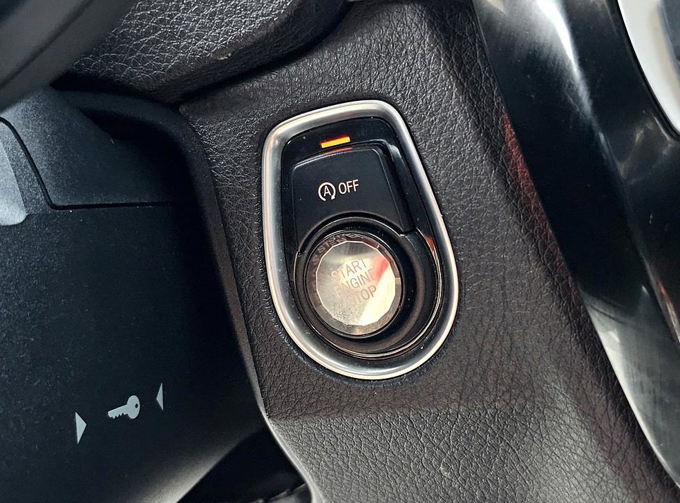 BMW 3시리즈 320d M 스포츠 쉐도우 사진 14
