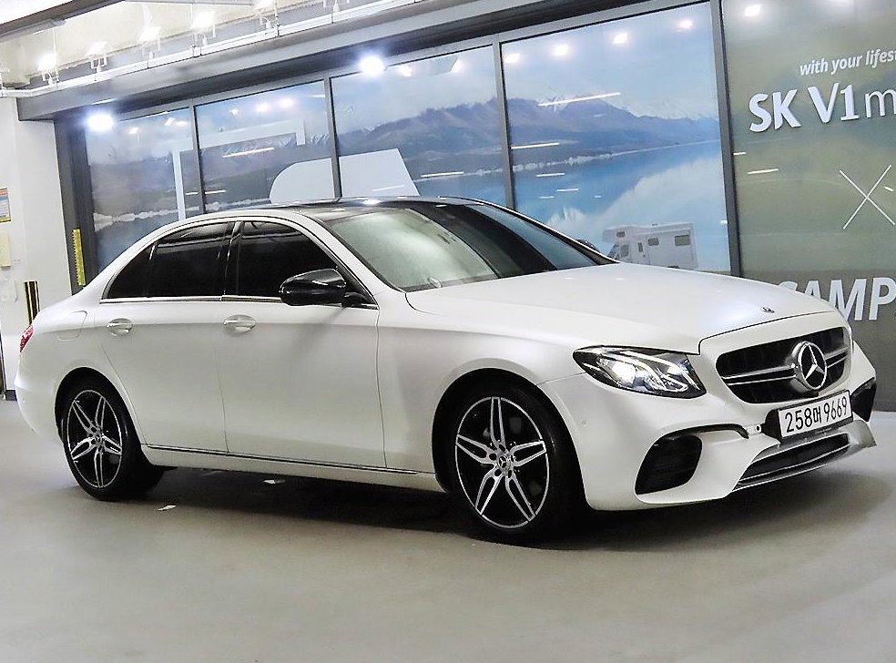 벤츠 E 클래스 E200 아방가르드