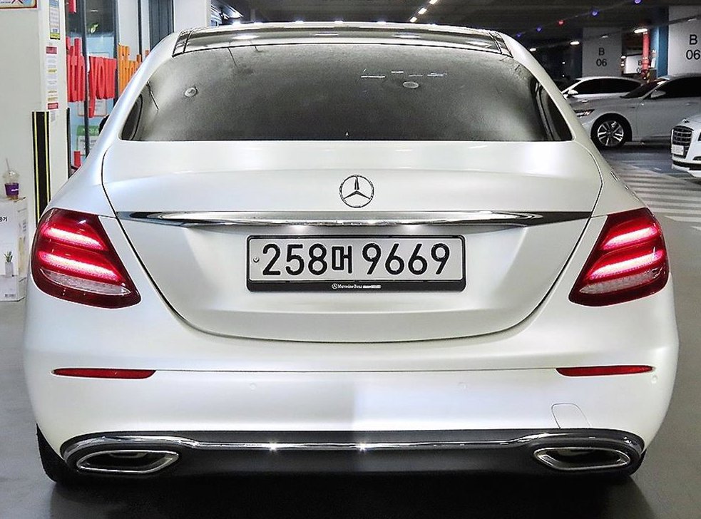 벤츠 E 클래스 E200 아방가르드 사진 5