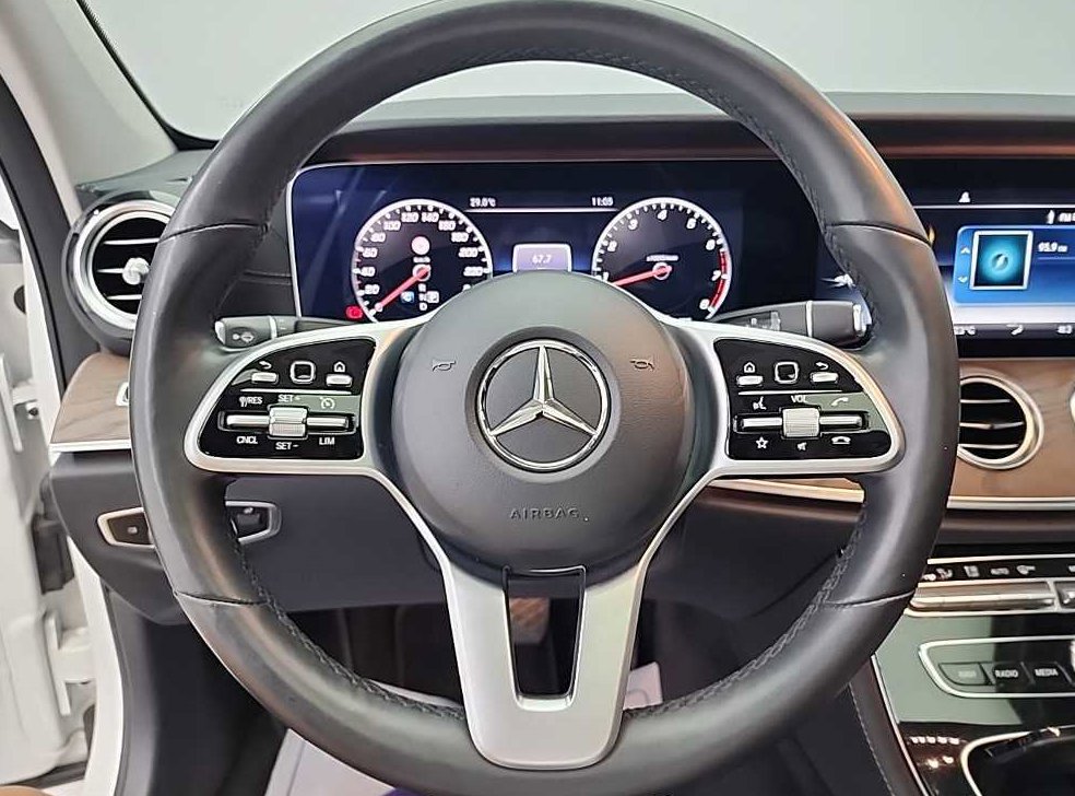 벤츠 E 클래스 E300 익스클루시브 사진 10