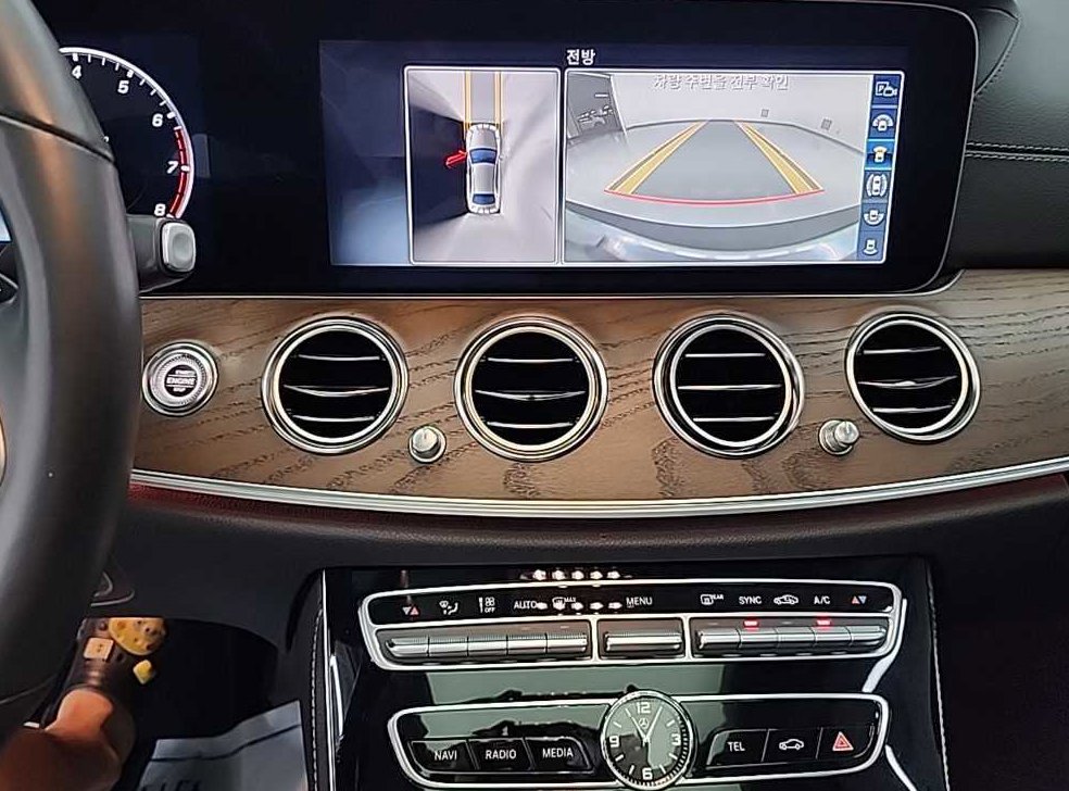 벤츠 E 클래스 E300 익스클루시브 사진 11