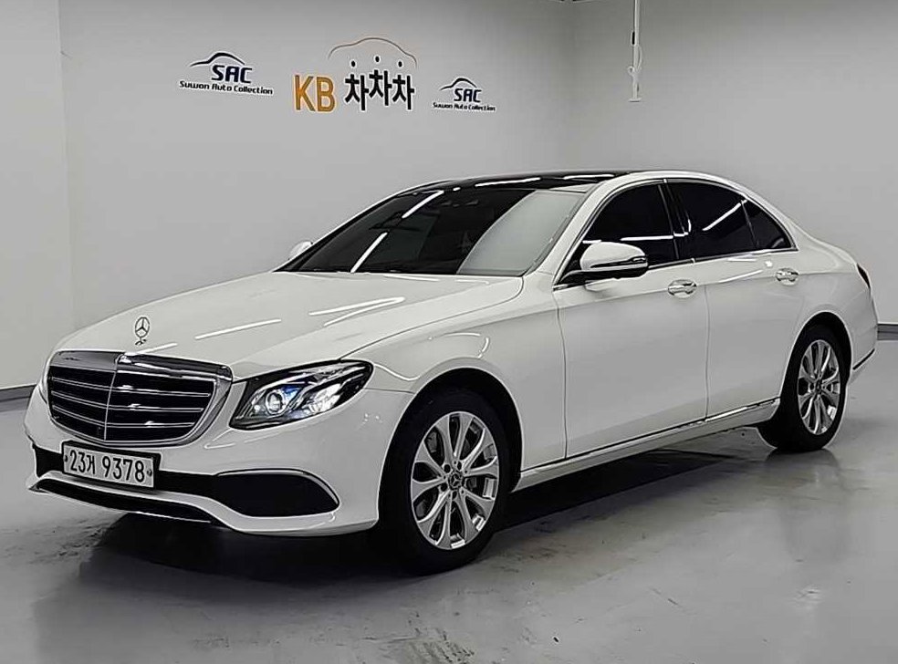 벤츠 E 클래스 E300 익스클루시브 사진 2