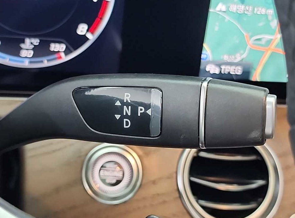 벤츠 E 클래스 E300 익스클루시브 사진 9