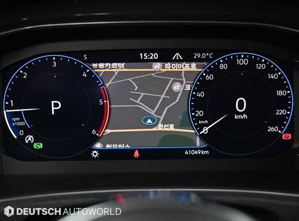 폭스바겐 티록 2.0 TDI 프레스티지 사진 8