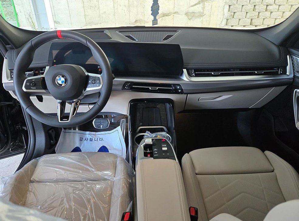 BMW X1 M35i xDrive 사진 9