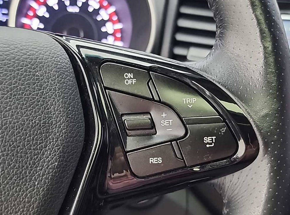 KG모빌리티(쌍용)  티볼리 4WD 디젤 1.6 RX 사진 18
