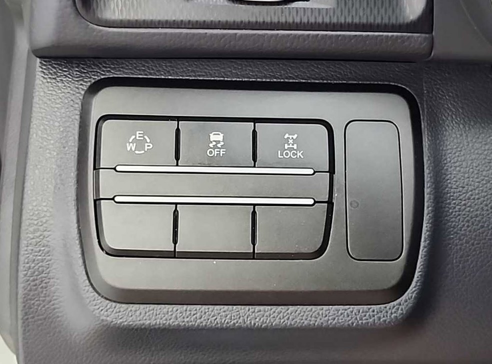 KG모빌리티(쌍용)  티볼리 4WD 디젤 1.6 RX 사진 19