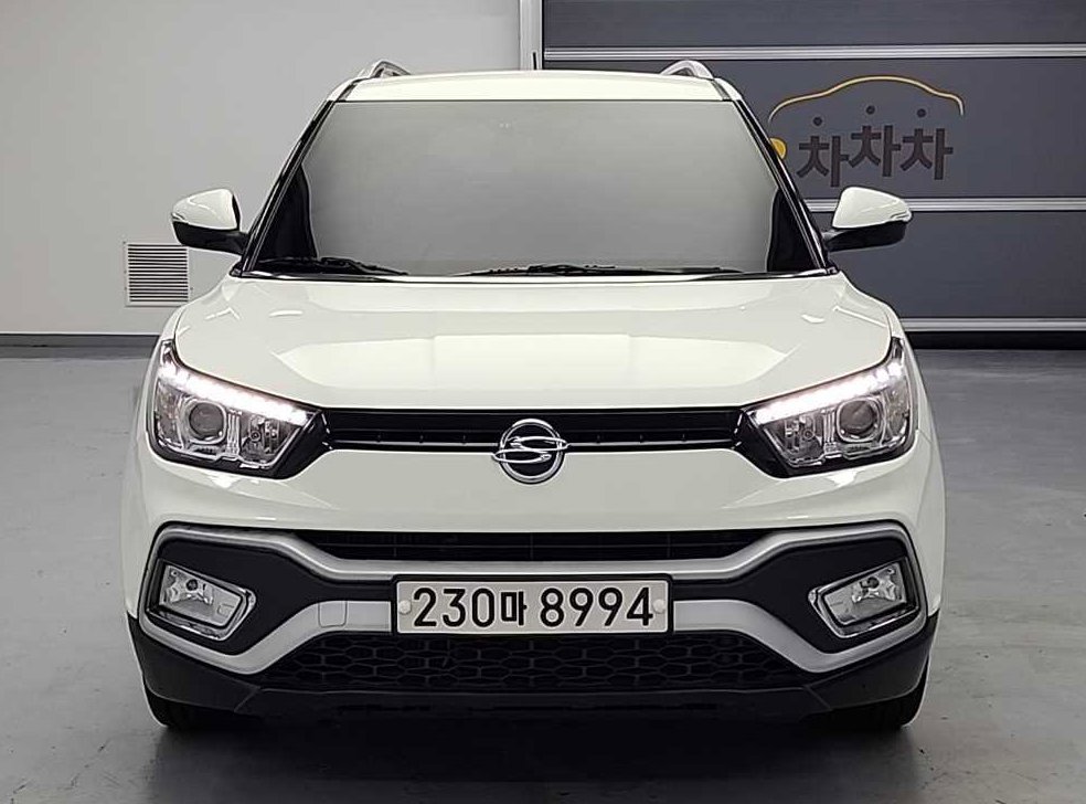 KG모빌리티(쌍용)  티볼리 4WD 디젤 1.6 RX 사진 2